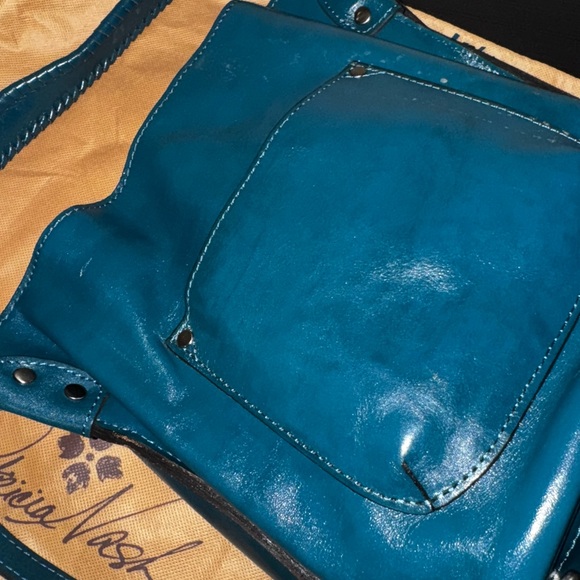 Patricia Nash Teal Floral Embossed Crossbody Bag - Picture 4 of 6